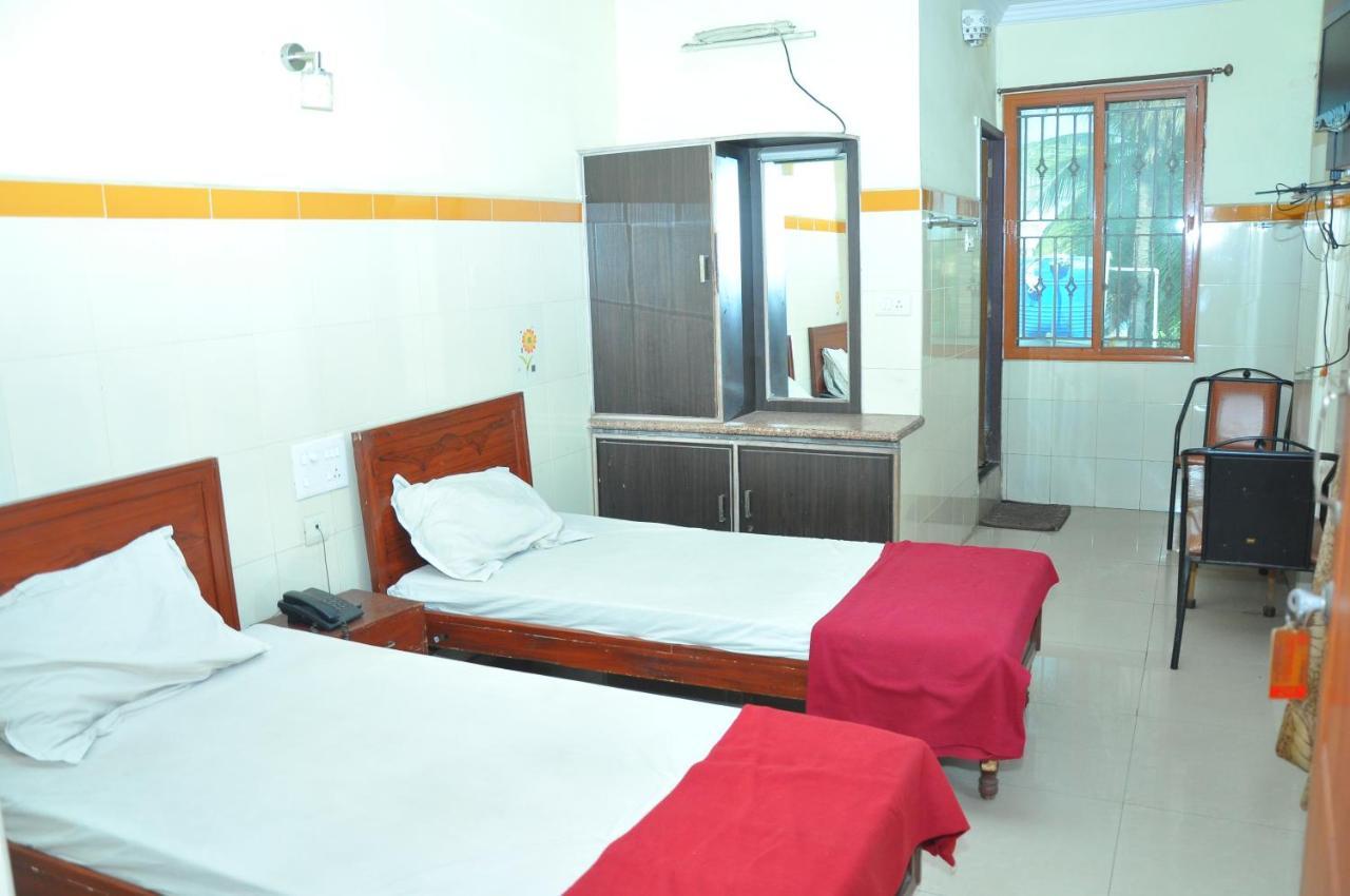 Hotel Kranthi Residency Vijayawada Exterior photo